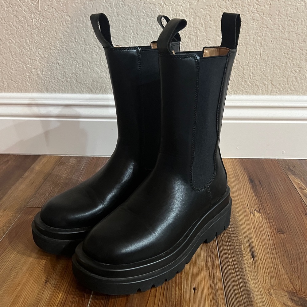 Mid Shaft Chelsea Combat Boot